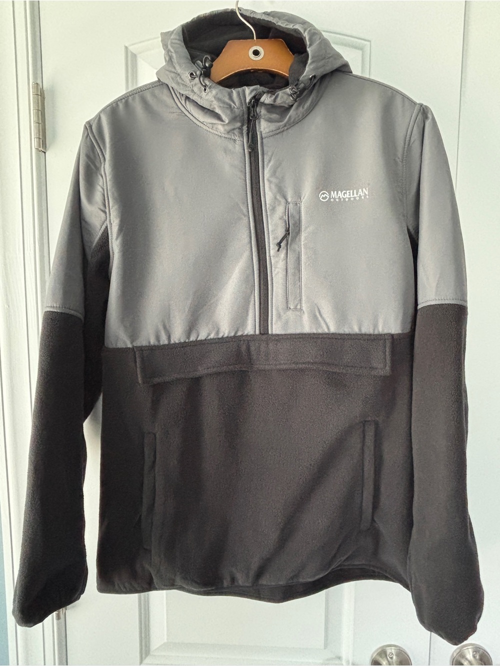 Magellan Outdoors Gray Pullover Hoodie with 3M Logo